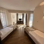 девина Guest house 3*
