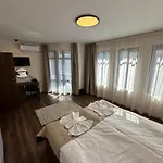 Guest house девина Devin