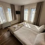 девина Guest house 3*